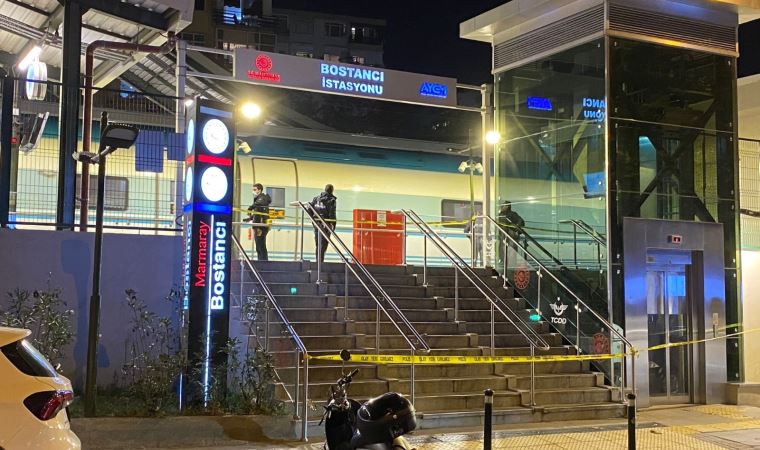 Marmaray Bostancı’da tren raylarına atlayan kişi hayatını kaybetti