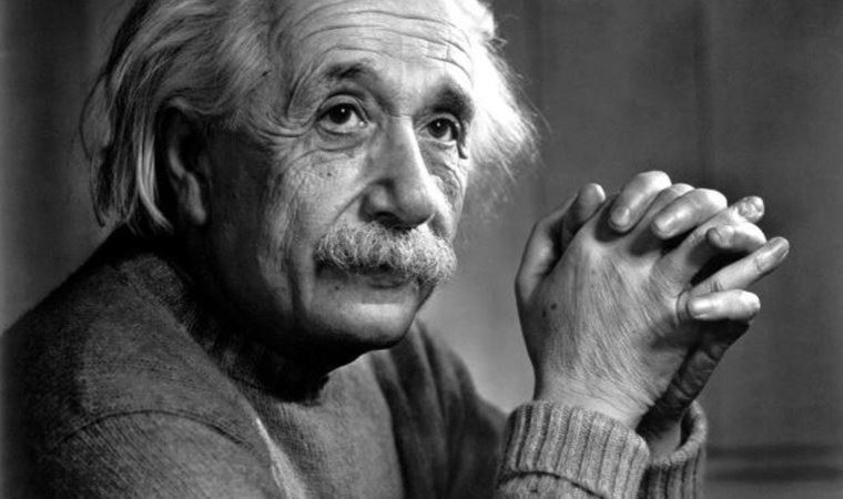 'Einstein, 5 uzaylının cesedini inceledi' iddiası
