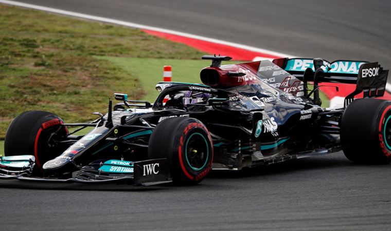 Formula 1 araçları İstanbul Park Pisti'ne çıktı, Hamilton rekor kırdı