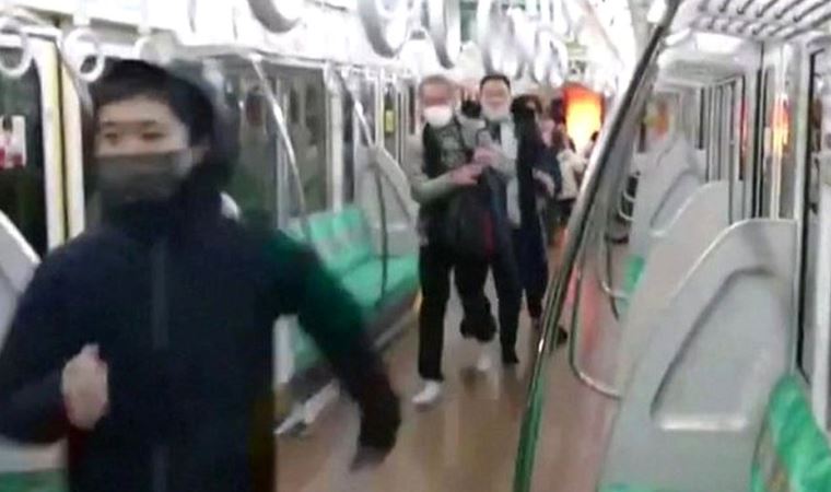 Tokyo'da Joker kılığındaki saldırgan trende 17 yolcuyu yaraladı: 'Cadılar Bayramı şakası zannettik'