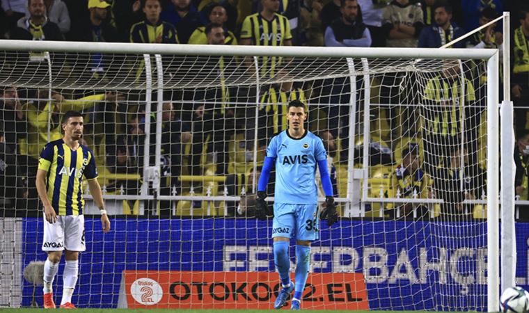 Galatasaray derbisinde Fenerbahçe'nin kalesini Berke Özer koruyacak