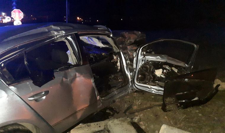Tekirdağ'da otomobil ile kamyon çarpıştı: 1 ölü, 3 yaralı