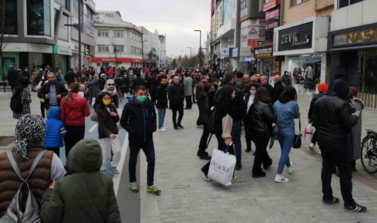 son dakika duzce de deprem istanbul kocaeli ve cevre illerden de hissedildi