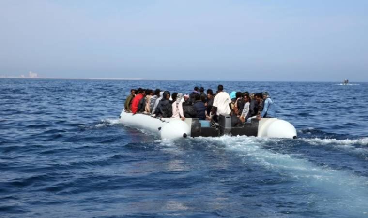 Libya açıklarında en az 75 göçmen boğularak öldü