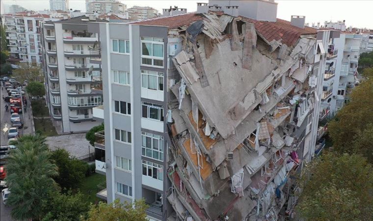 İzmir depremzedelerden 'kredi' çağrısı: 'Çadır kuracağız'
