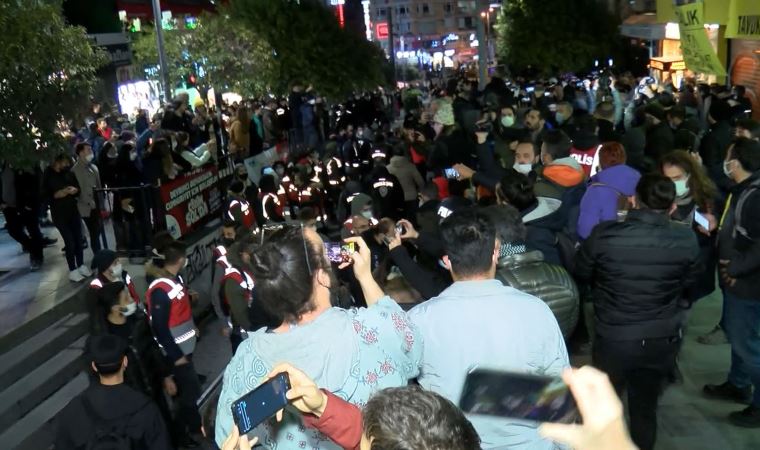İstanbul'da sokağa çıkan yurttaşlara polis müdahalesi: 70 gözaltı