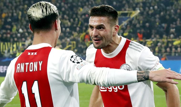 Ajax deplasmanda Borussia Dortmund'u 3-1 yenerek gruptan çıkmayı garantiledi