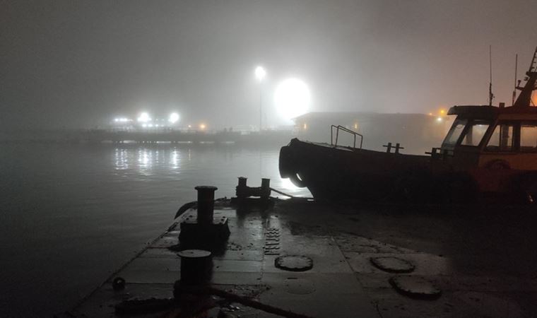 Çanakkale Boğazı sis nedeniyle gemi trafiğine kapatıldı