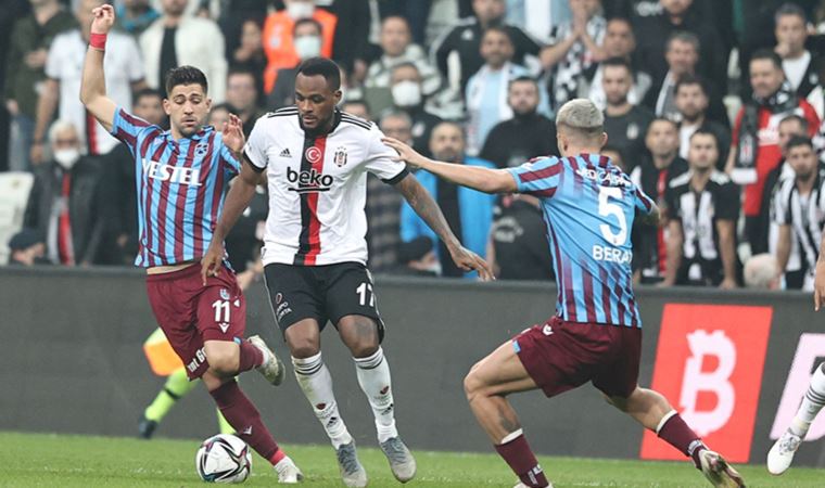 Beşiktaş-Trabzonspor maçında Bakasetas sakatlandı