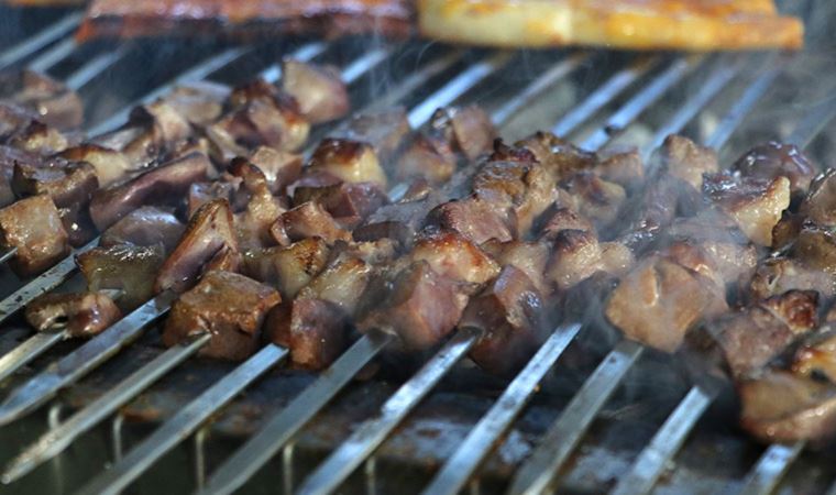 Adana’da ciğer karaborsa oldu: Kilosu 110 liraya ulaşan ciğer, et fiyatlarını solladı