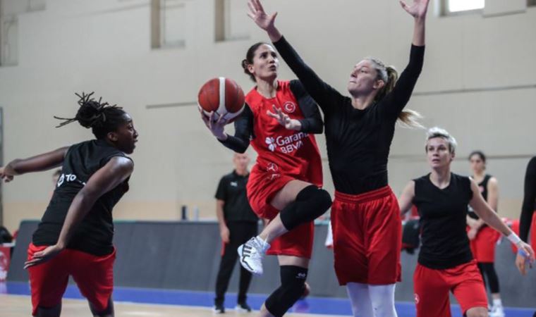A Milli Kadın Basketbol Takımı'nda Meltem Yıldızhan kadrodan çıkarıldı