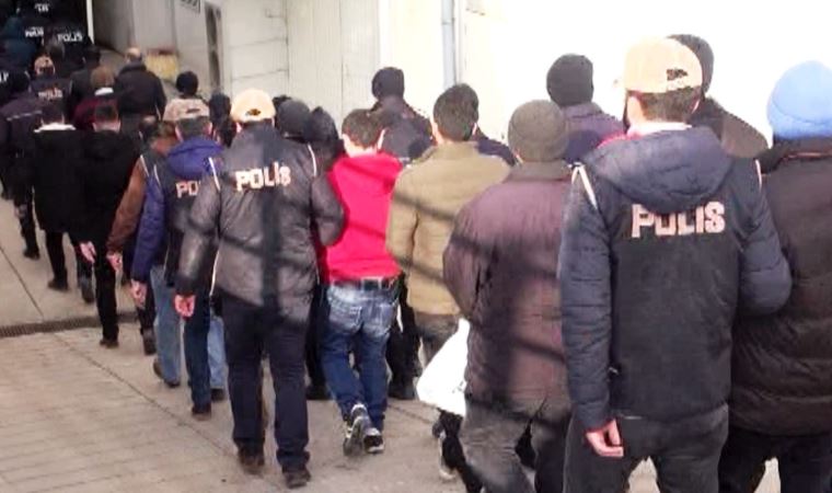 İstanbul’da FETÖ’nün hücre evlerine operasyon: 24 gözaltı