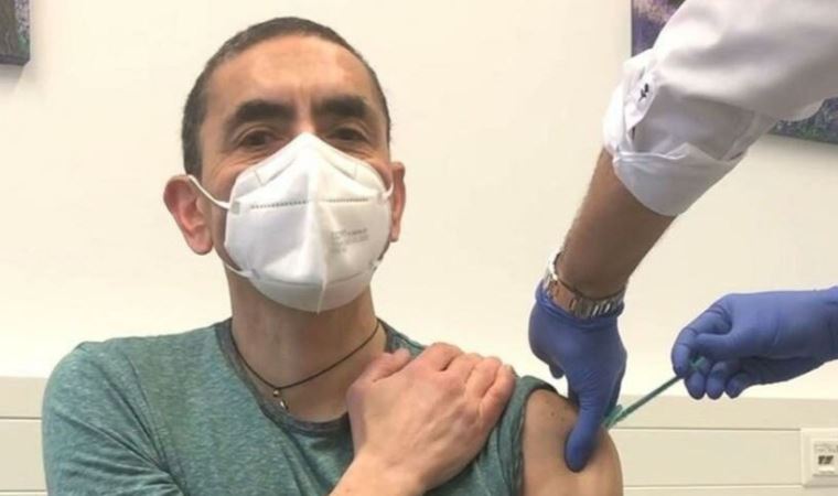 "Aşı olmadı" denmişti: Uğur Şahin'den iddialara fotoğraflı yanıt