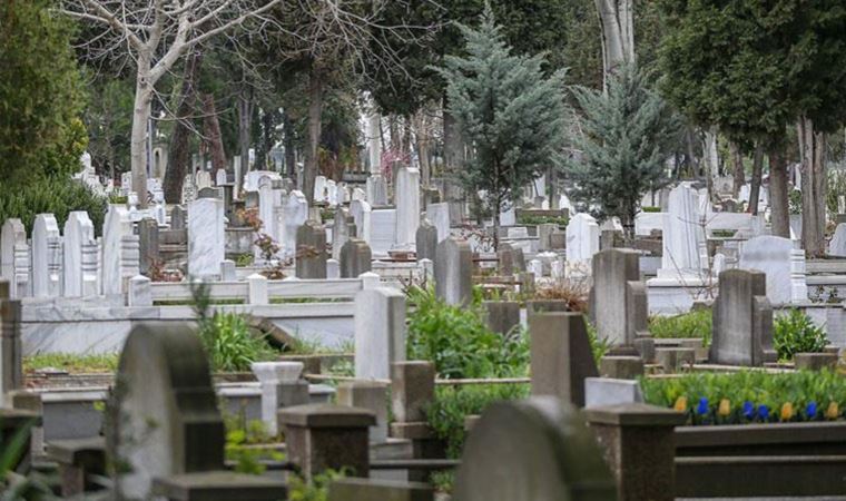 AKP'li belediye, mezar yerlerine zam yaptı
