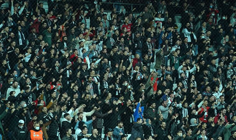 Sergen Yalçın sonrası ilk maçına çıkan Beşiktaş'ta Sergen Yalçın sesler