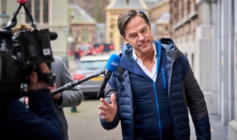 Hollanda'da seçimlerden dokuz ay sonra koalisyon hükümeti için anlaşma sağlandı