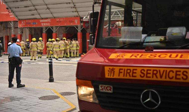 Hong Kong'daki Dünya Ticaret Merkezi'nde yangın