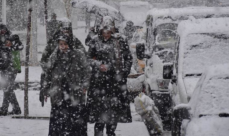 Meteoroloji'den İstanbullulara kar uyarısı! Pazartesi gününe dikkat