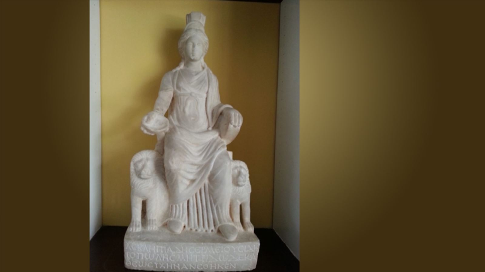 Bin 700 yıllık Ana Tanrıça Kybele heykeli 60 yıldan sonra doğduğu topraklarda