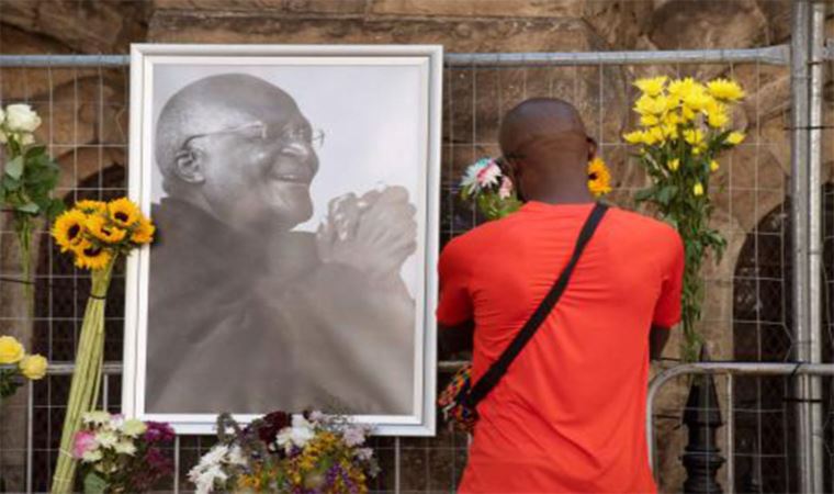 Nobel Prize laureate and Archbishop Tutu died at 90