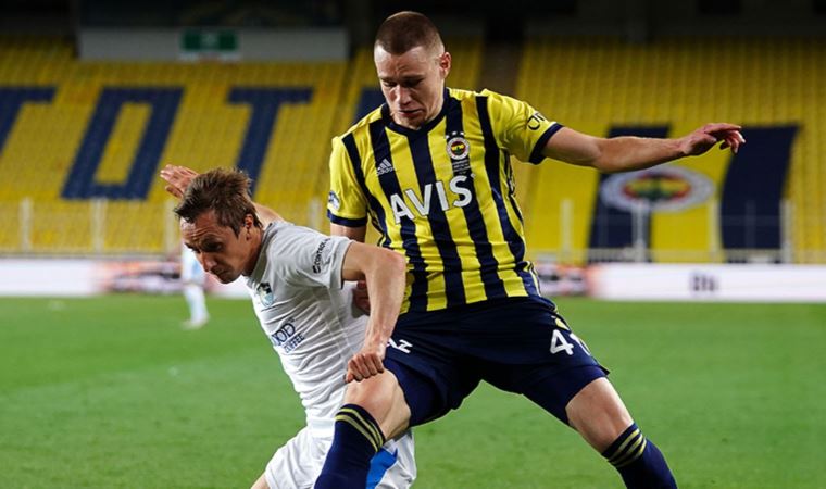 Fenerbahçe'de Szalai'den transfer açıklaması! Ayrılıyor mu?