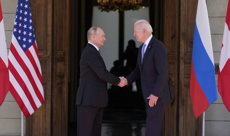 Ukrayna'da artan gerilim: Putin, Biden'a yaptırımların ilişkileri tamamen bitirebileceğini söyledi