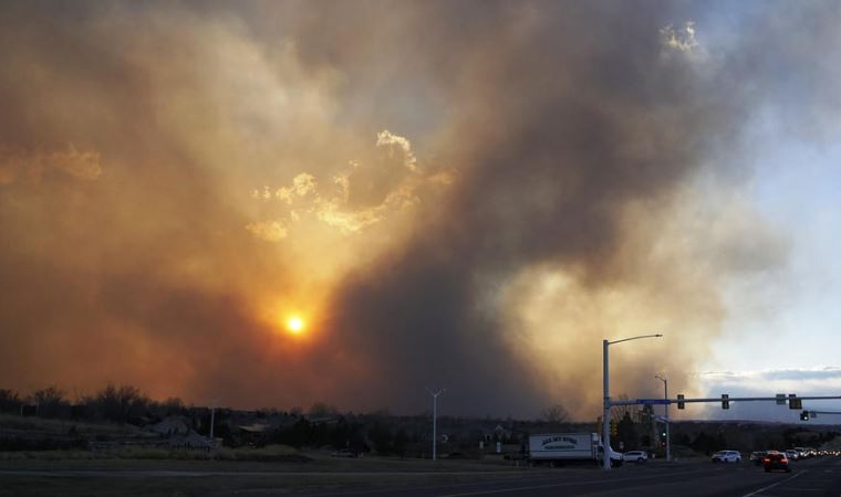 Colorado’da şiddetli yangın