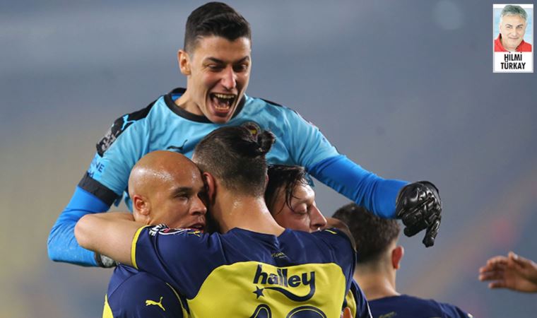 Fenerbahçeli futbolculardan Pereira’ya farklı ders