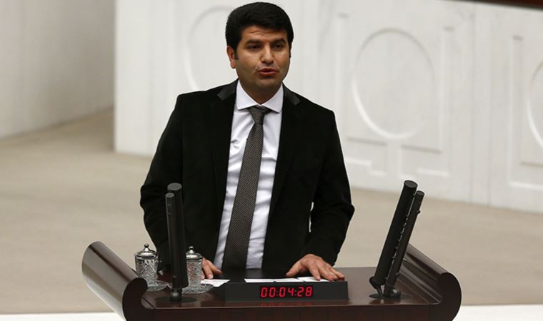 Eski HDP'li vekil Mehmet Ali Aslan gözaltına alındığını duyurdu