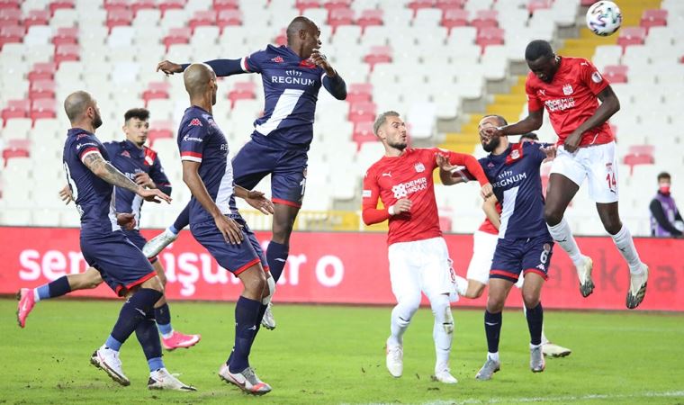 Sivasspor'u eleyen Antalyaspor yarı finalde