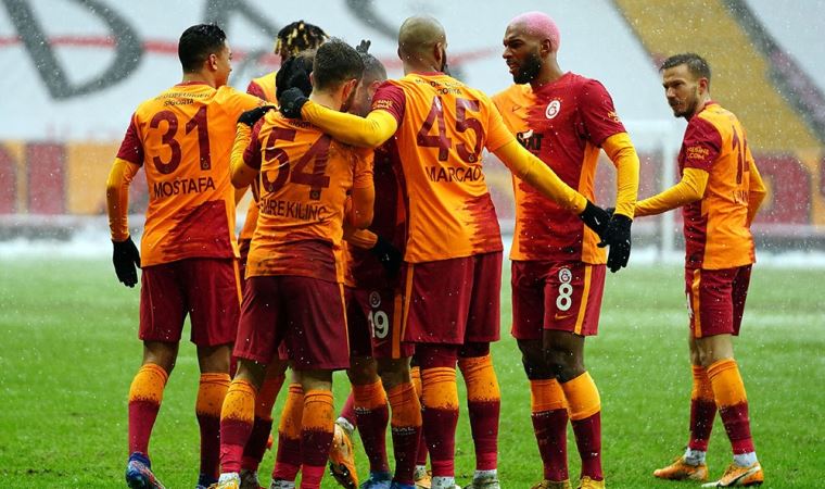 Galatasaray Kasımpaşa'yı ağır saha koşullarında yendi