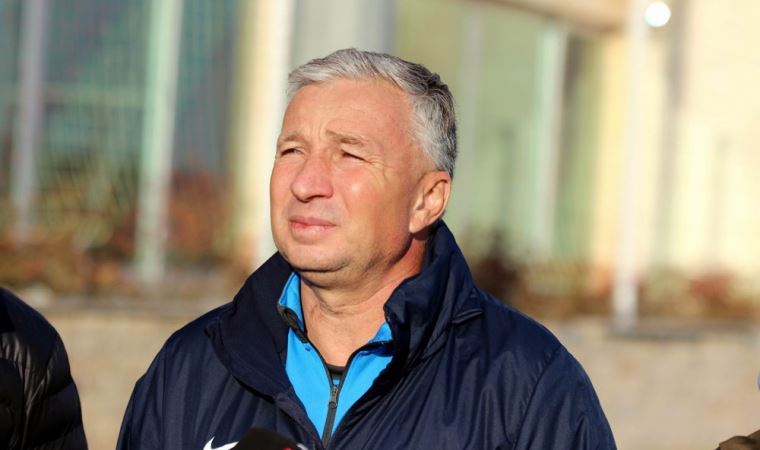 Kayserispor'da teknik direktör Petrescu ile yollar ayrıldı
