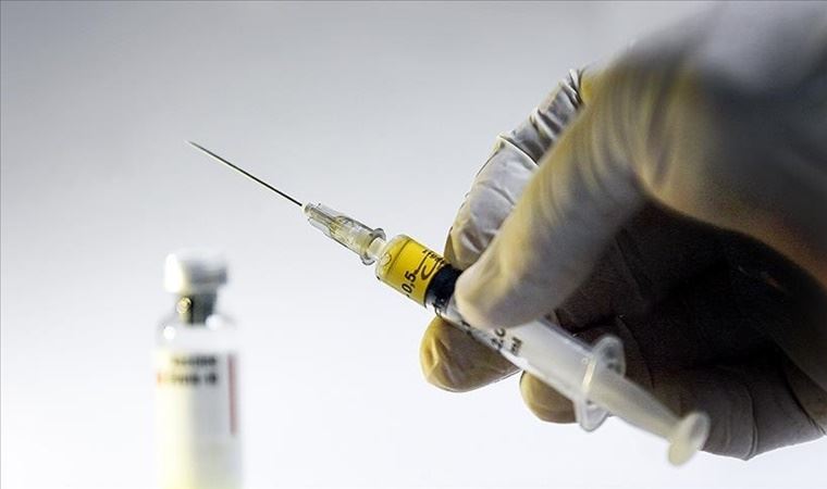 İran'da ikinci yerli aşı ilk insanlı deneyini gerçekleştirdi