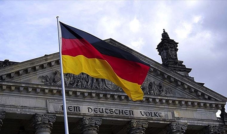 Rapor: Alman aşırı sağı diğer ülkelerdeki örgütlerle temasta