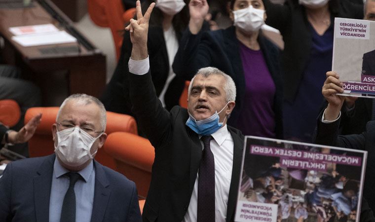 HDP'li Ömer Faruk Gergerlioğlu'nun vekilliği düşürüldü