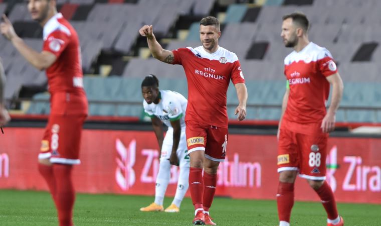 Antalyaspor kupada finale yükseldi