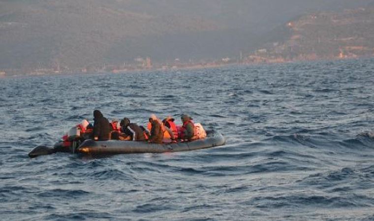 Çeşme'de lastik botun batması sonucu 3 göçmen öldü