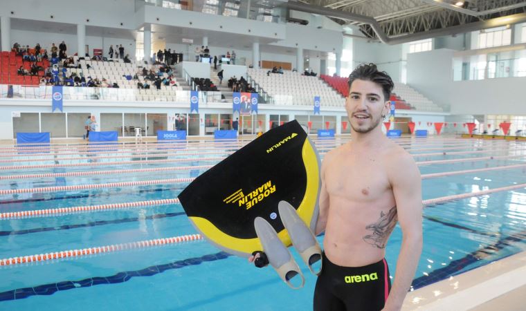 Milli yüzücü Derin Toparlak iki branşta dünya şampiyonluğu adayı
