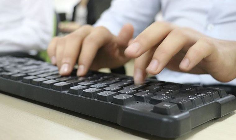 Bilgisayarın en pis parçası klavye nasıl temizlenir?