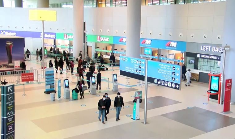 İstanbul’daki havalimanlarında 4 bin 875 yolcunun PCR testi pozitif çıktı