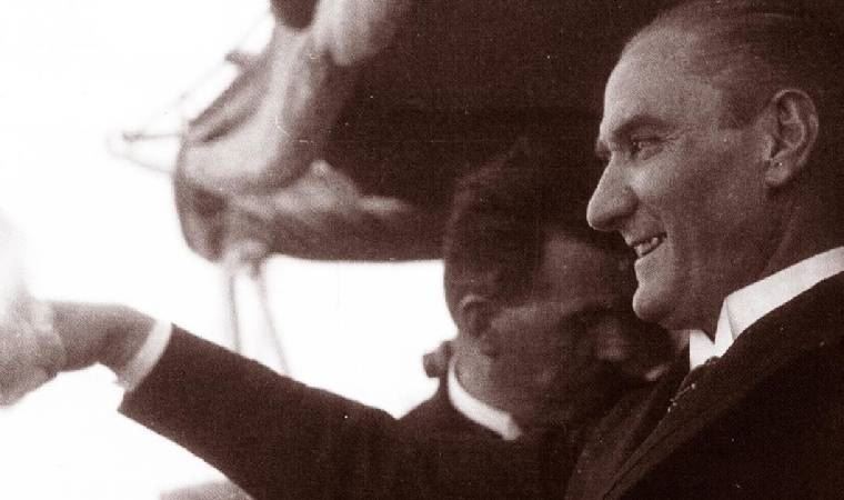 Atatürk'ün 'Nutuk' adlı eserinin öğrencilere dağıtılması 'uygun' bulunmadı!