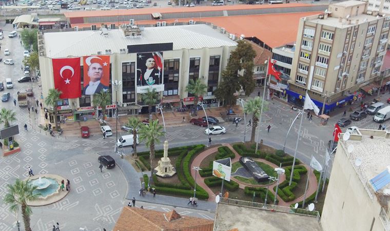 Torbalı'nın yeni belediye başkanı CHP'li Mithat Tekin oldu