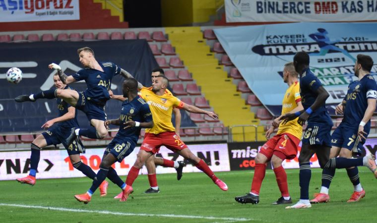 Fenerbahçe Kayseri'de son dakika golüyle kazandı! | Kayserispor 1-2 Fenerbahçe