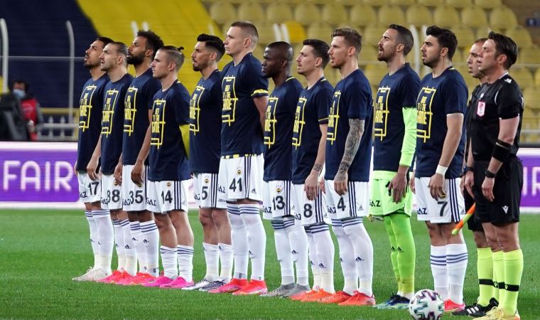 Fenerbahçe'de 6 teknik adam 52 futbolcu!