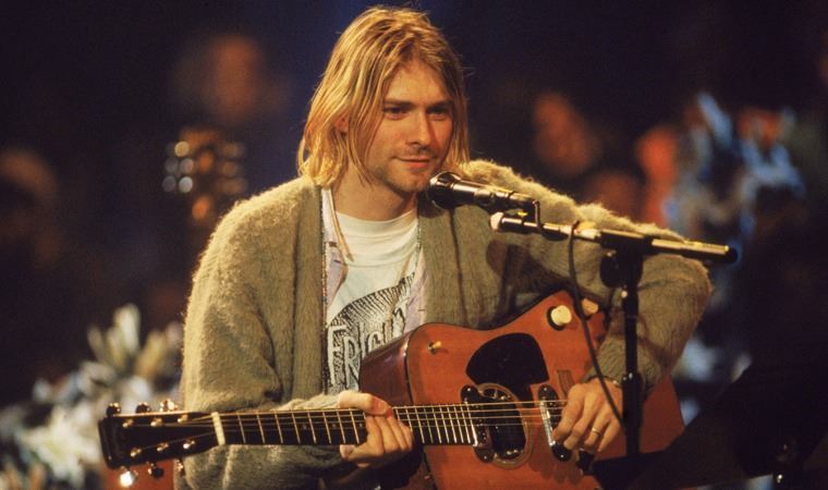Efsane şarkıcı Kurt Cobain’in saç telleri 14 bin dolara satıldı