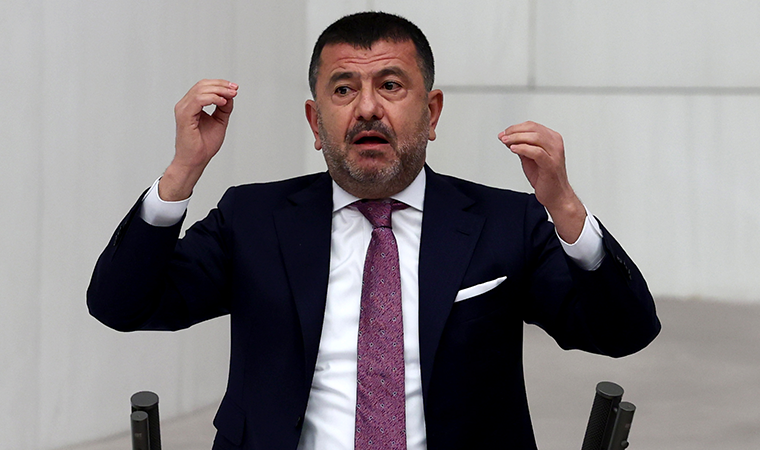 Veli Ağbaba'dan AKP'li başkana tepki: Şaka gibi