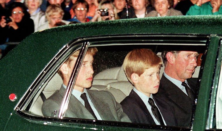 Prens Harry: Annemin ölümünden sonra alkole ve uyuşturucuya sürüklendim