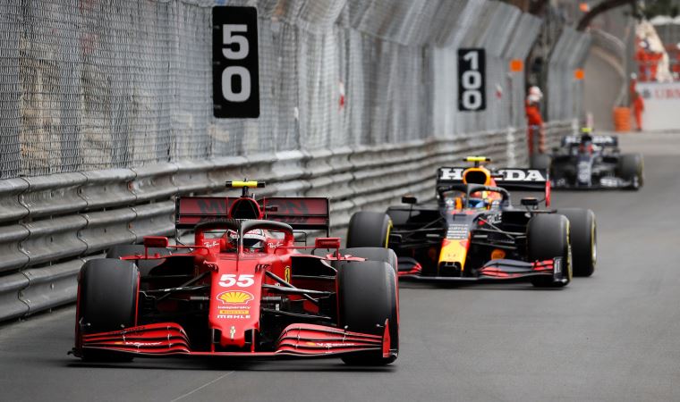 Monako'da son antrenmanın en hızlısı Verstappen
