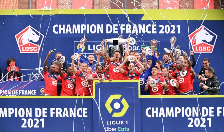 Fransa 1. Futbol Ligi'nde Lille şampiyonluk kupasını aldı