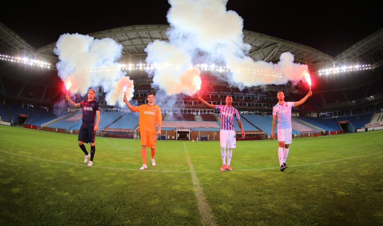 Trabzonspor'un önümüzdeki sezonda giyeceği formalar açıklandı